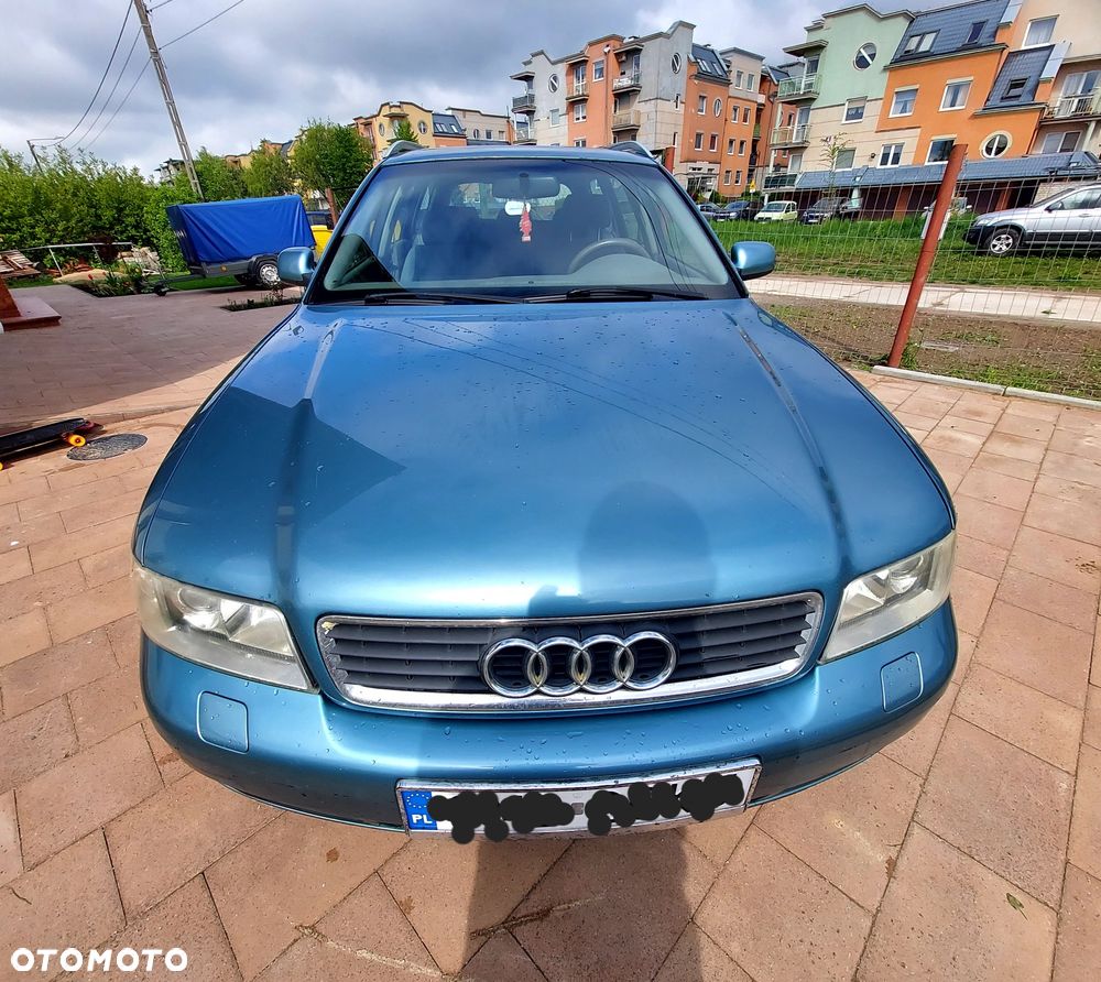 Audi A4 Avant - 1