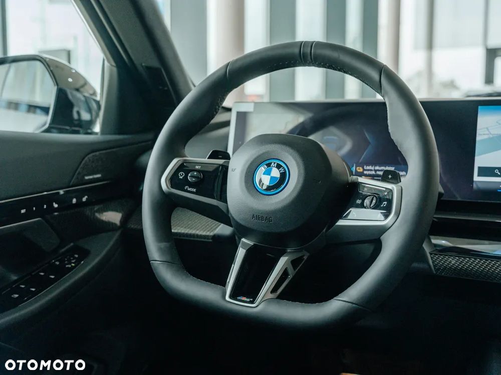 BMW Seria 5 530e xDrive PHEV M Sport - 9