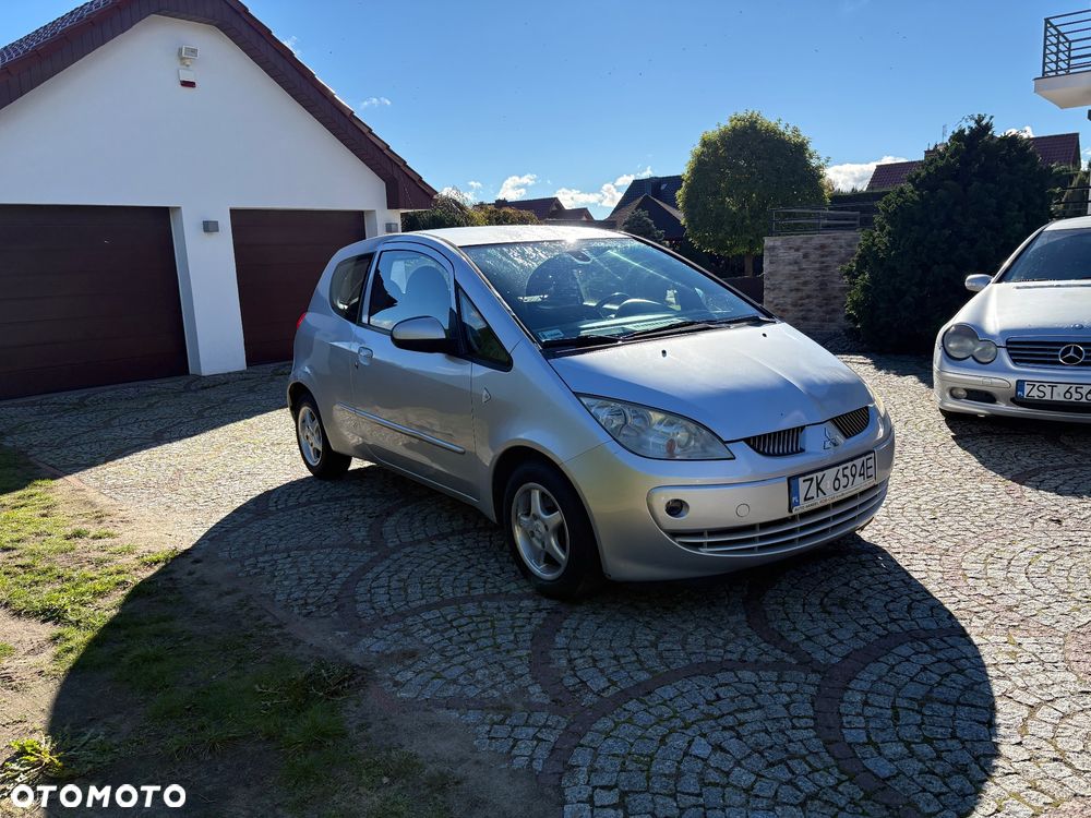 Mitsubishi Colt - 8