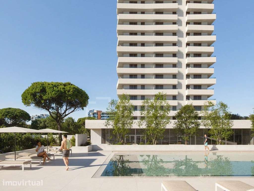 Apartamento T1+1 com estacionamento em novo empreendimento na Praia... - Grande imagem: 2/47