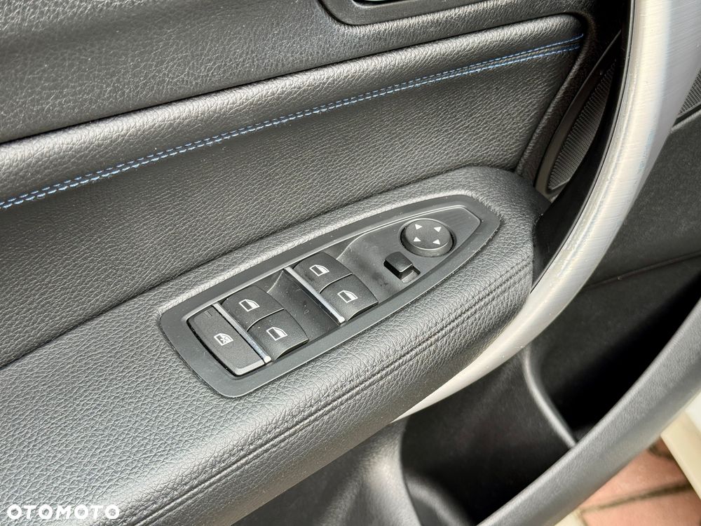 BMW Seria 1 118i M Sport - 29