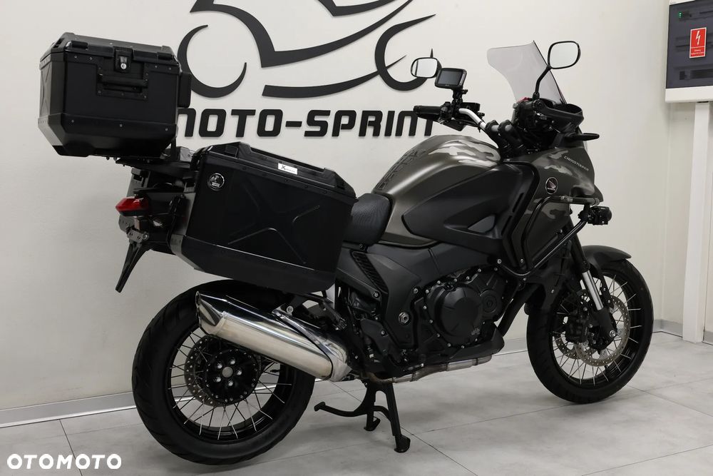 Honda VFR - 6