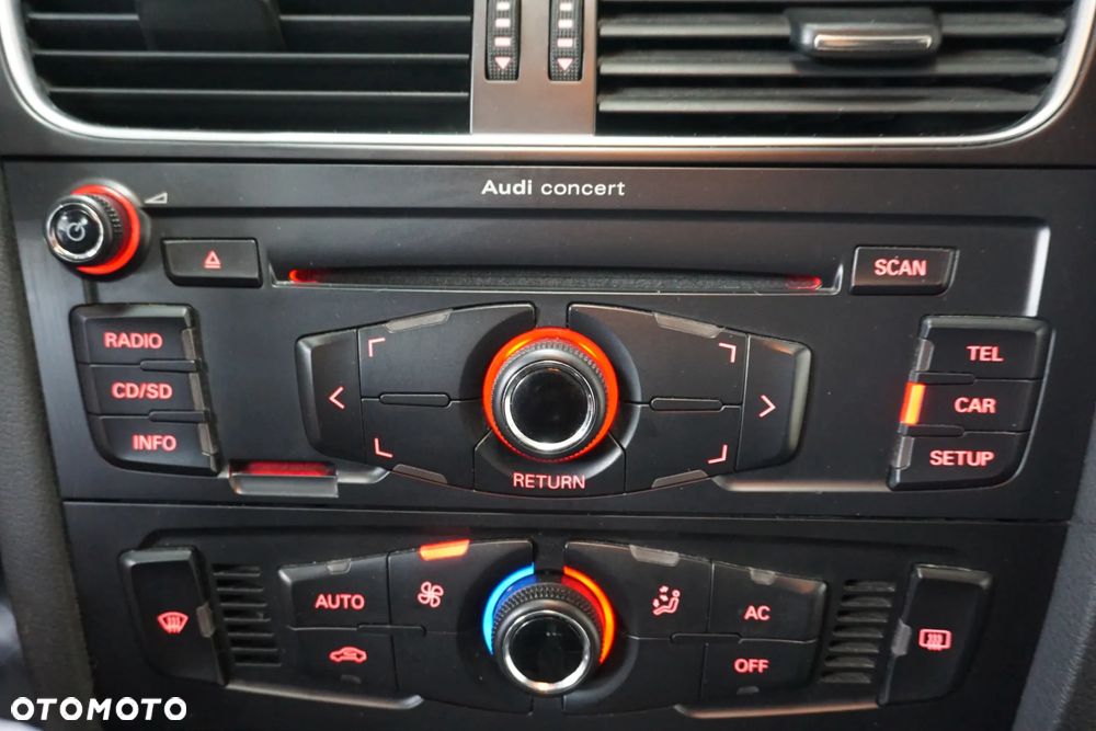 Audi A4 Avant 2.0 TDI DPF Ambiente - 29