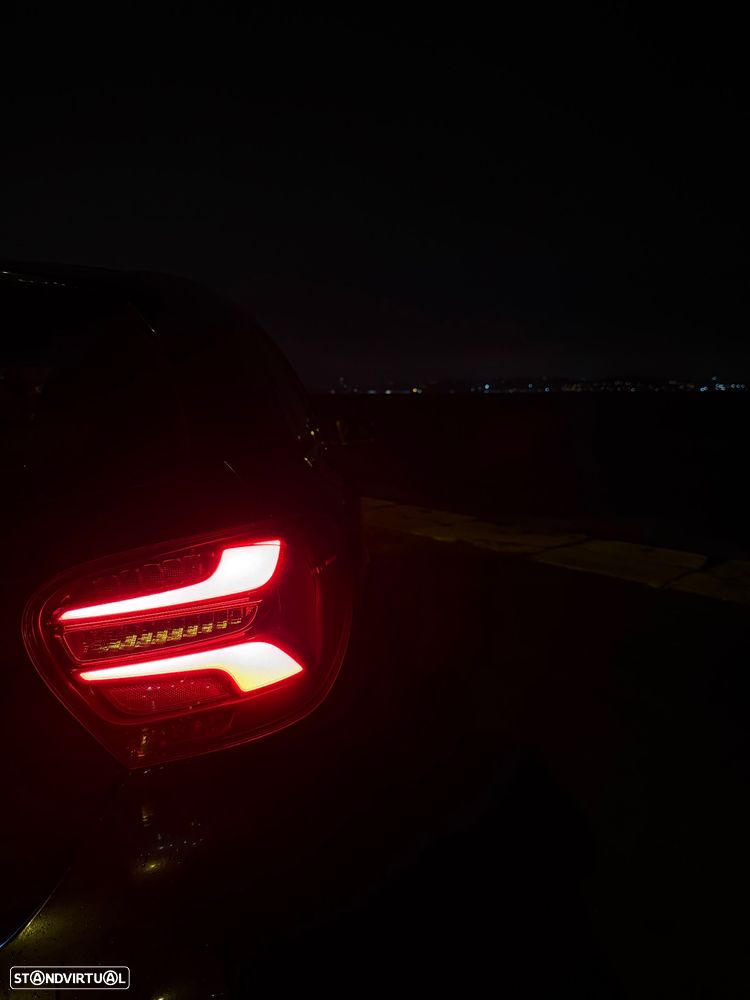 Mercedes-Benz A 200 7G-DCT AMG Line - 26