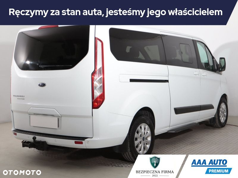 Ford Tourneo Custom - 6