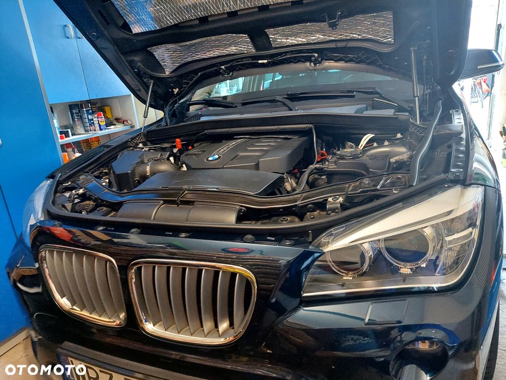 BMW X1 sDrive18d Sport Line - 11