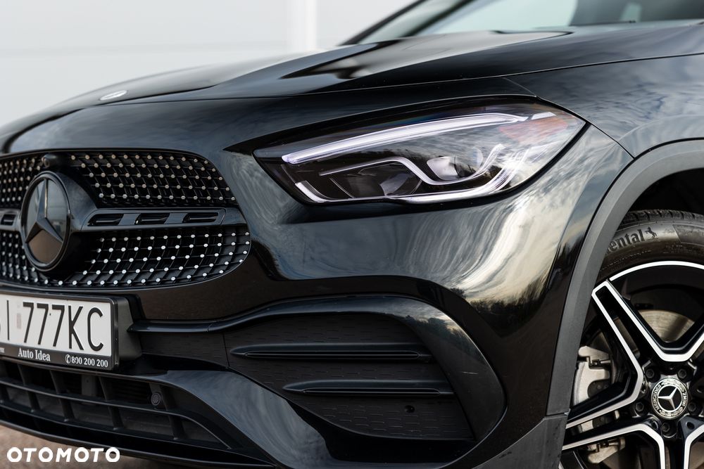 Mercedes-Benz GLA 250 8G-DCT AMG Line - 14