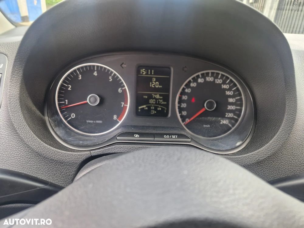 Volkswagen Polo 1.4 FSI Comfortline - 7