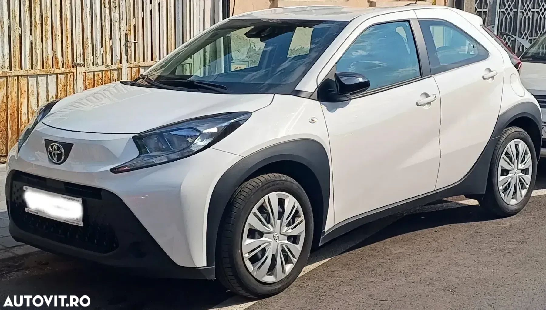 Toyota Aygo X 1.0l MT Active - 1