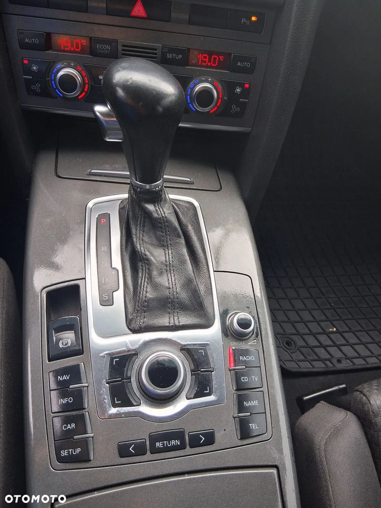 Audi A6 Avant - 11