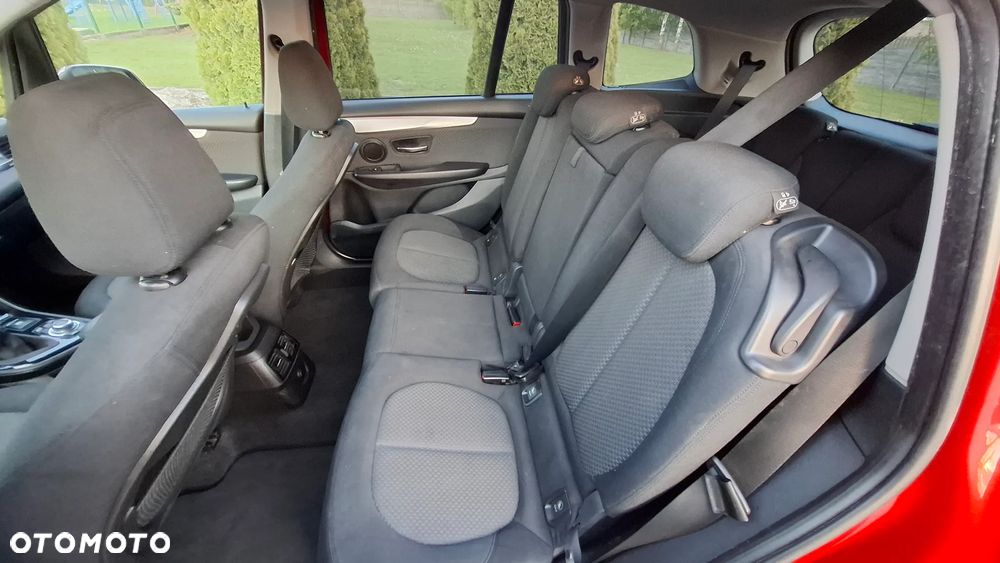BMW Seria 2 218d - 18