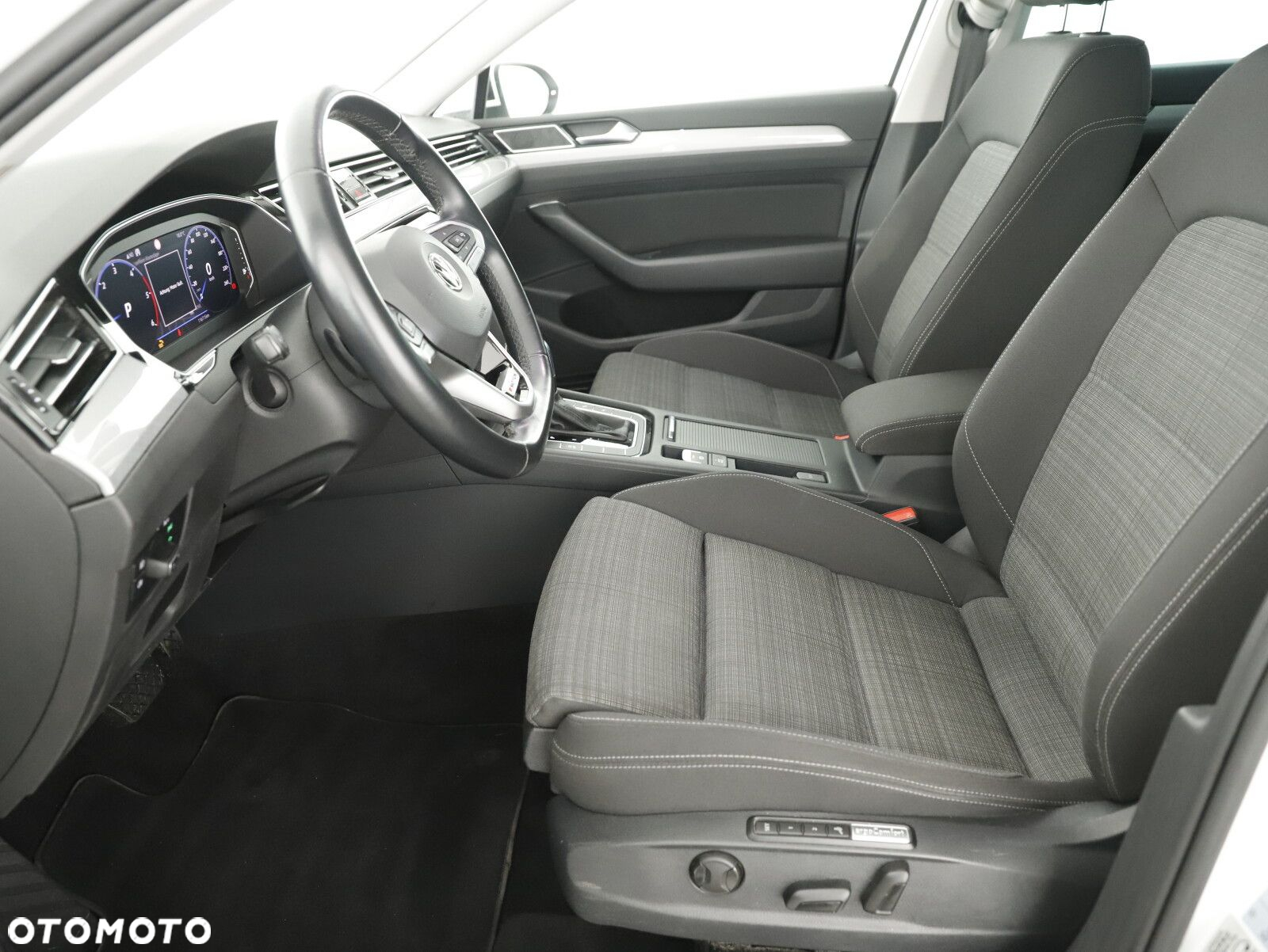 Volkswagen Passat - 5