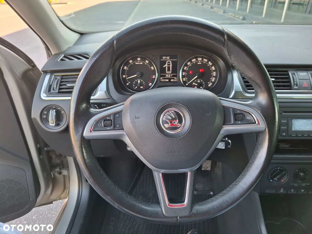 Skoda RAPID 1.2 TSI Ambition - 17