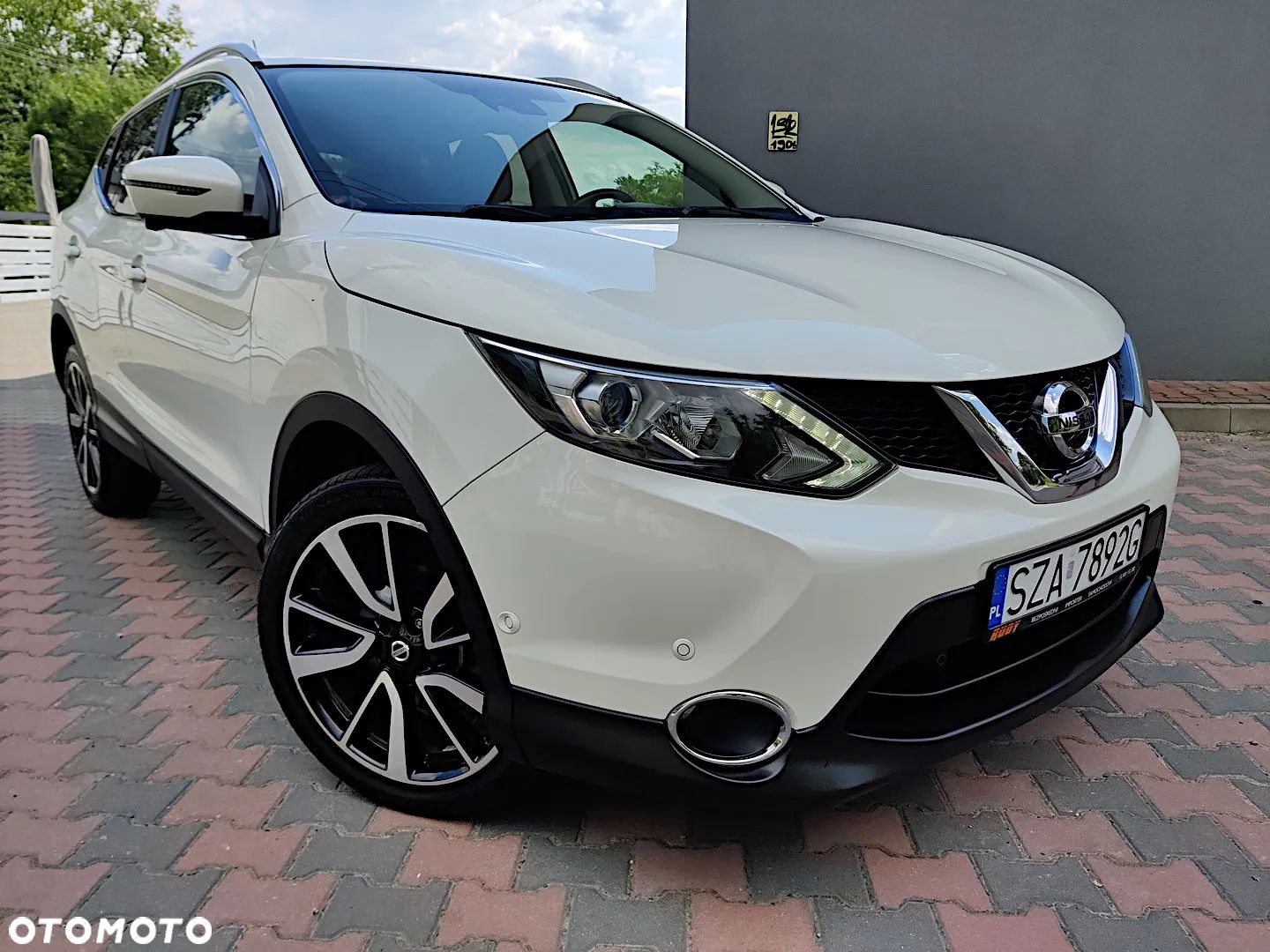 Nissan Qashqai 1.6 DIG-T Tekna+ - 1