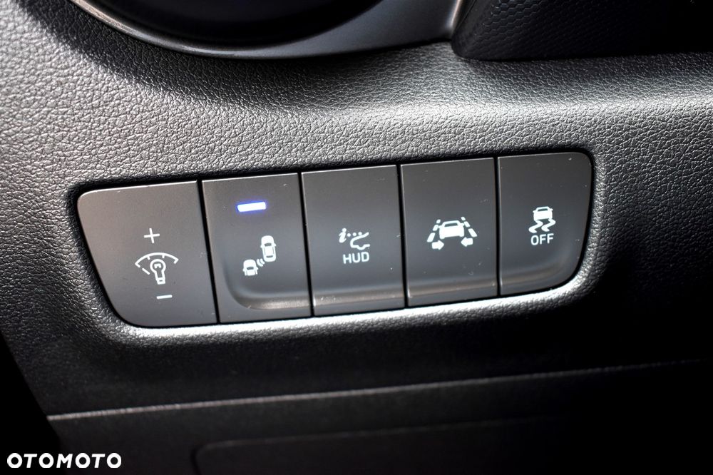 Hyundai Kona 1.6 T-GDI Premium 4WD DCT - 24