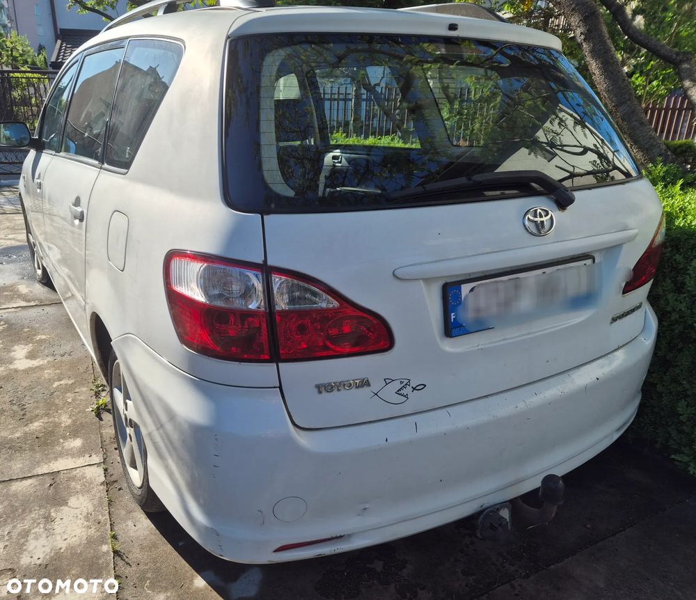 Toyota Avensis Verso 2.0 D-4D Sol - 2