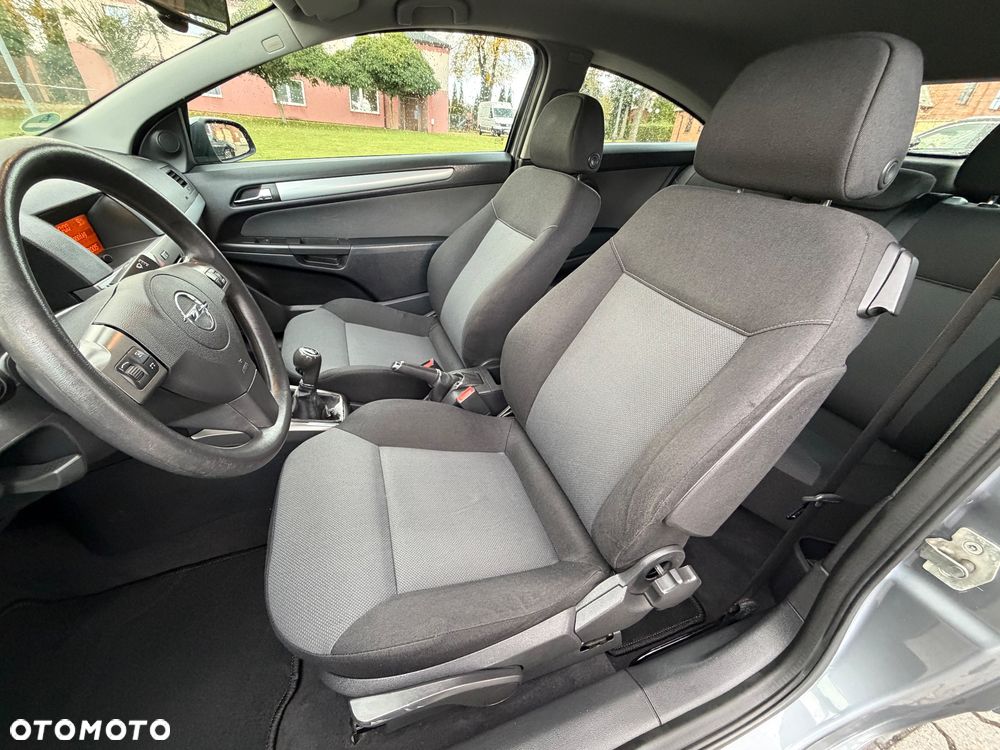 Opel Astra 1.6 Catch me - 17