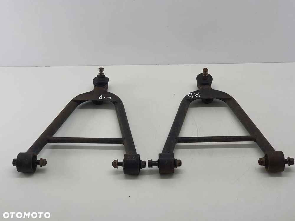 WAHACZ PRZOD DOLNY SWORZEN  TGB BLADE 250 - 5