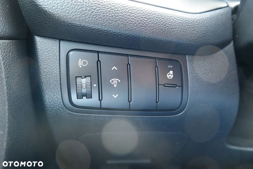 Kia Ceed 1.4 L - 21