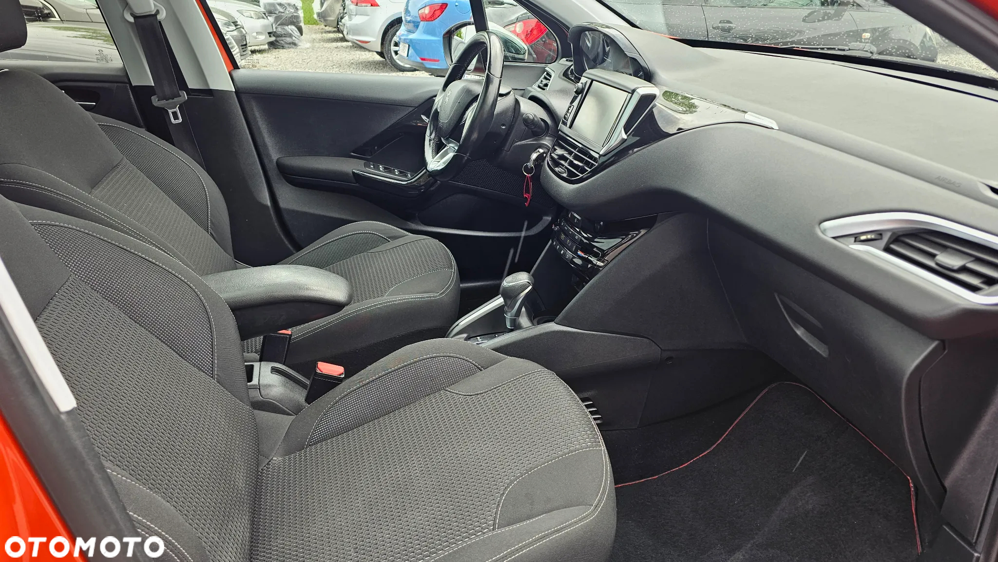 Peugeot 208 1.2 PureTech Allure S&S EAT6 - 12