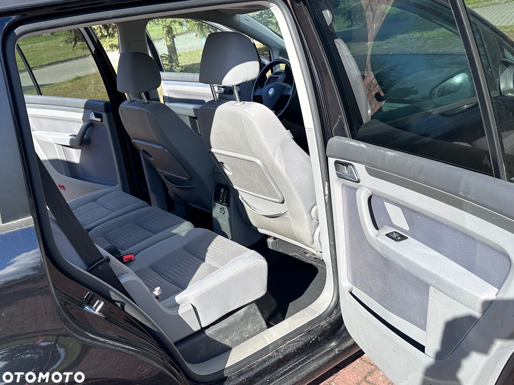 Volkswagen Touran - 9
