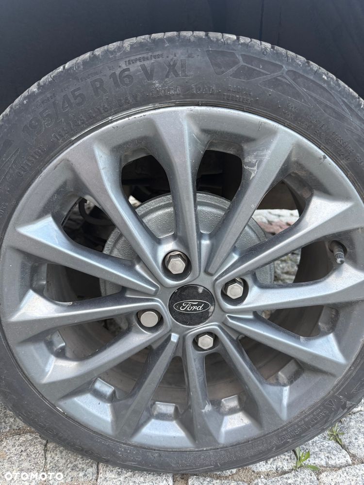 Ford Fiesta - 8