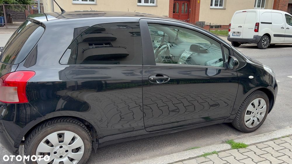 Toyota Yaris 1.0 Luna A/C - 15