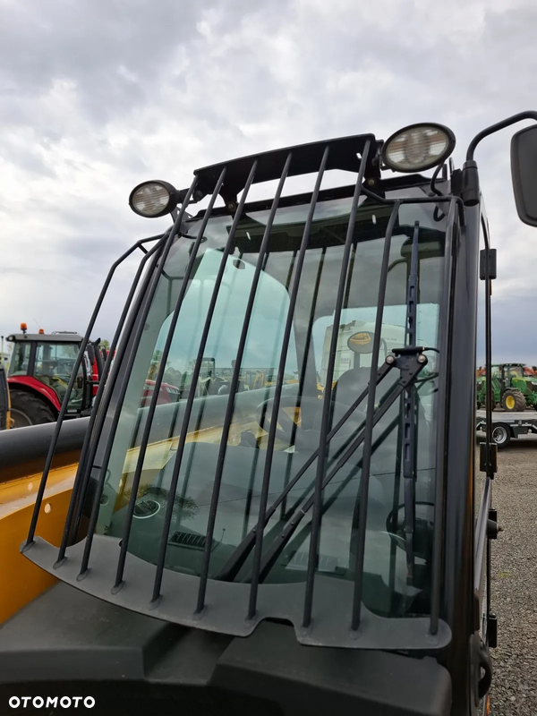 KRATA OSŁONA SZYBY PRZEDNIEJ JCB 531 535 540 536