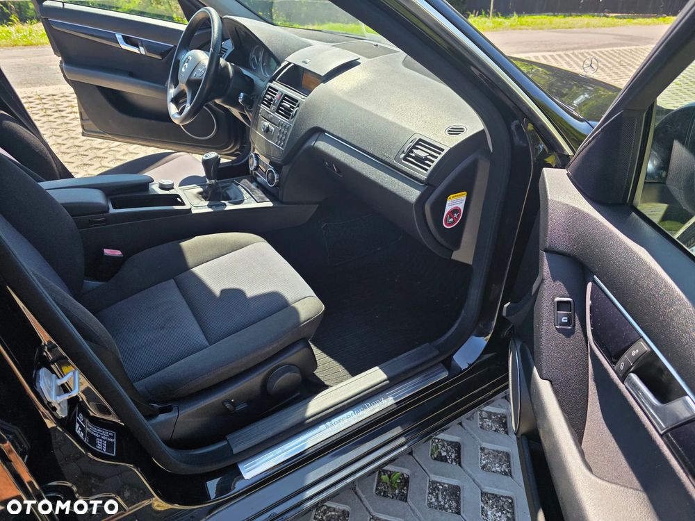 Mercedes-Benz Klasa C 200 CDI Elegance - 9