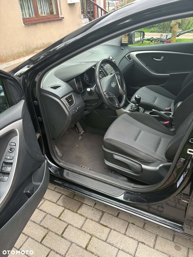 Hyundai i30 - 16