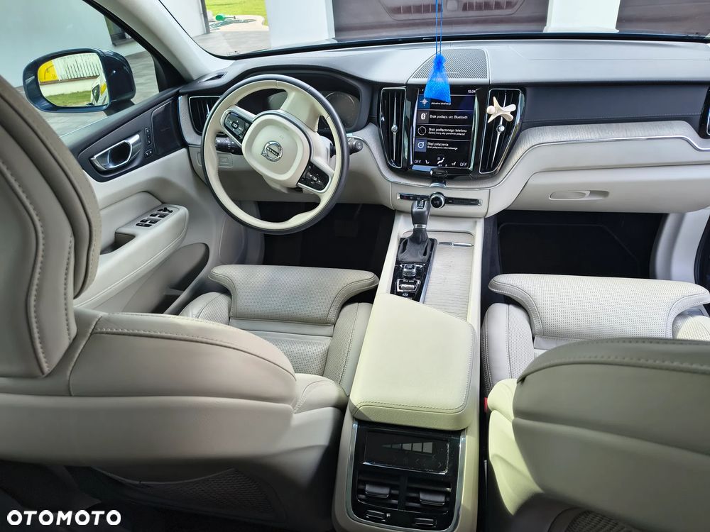 Volvo XC 60 T5 AWD Inscription - 12