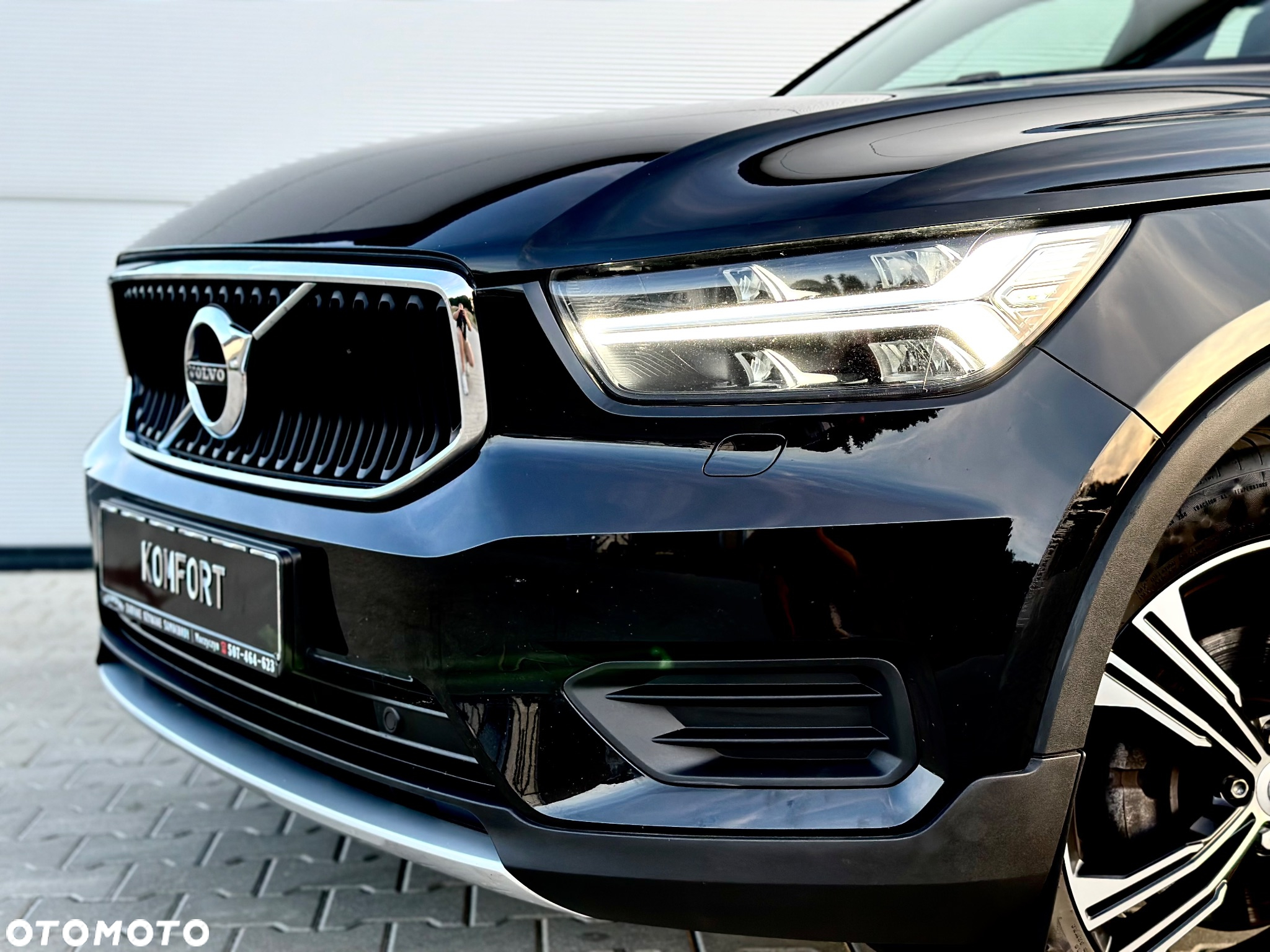 Volvo XC 40 D4 AWD Momentum Pro - 6