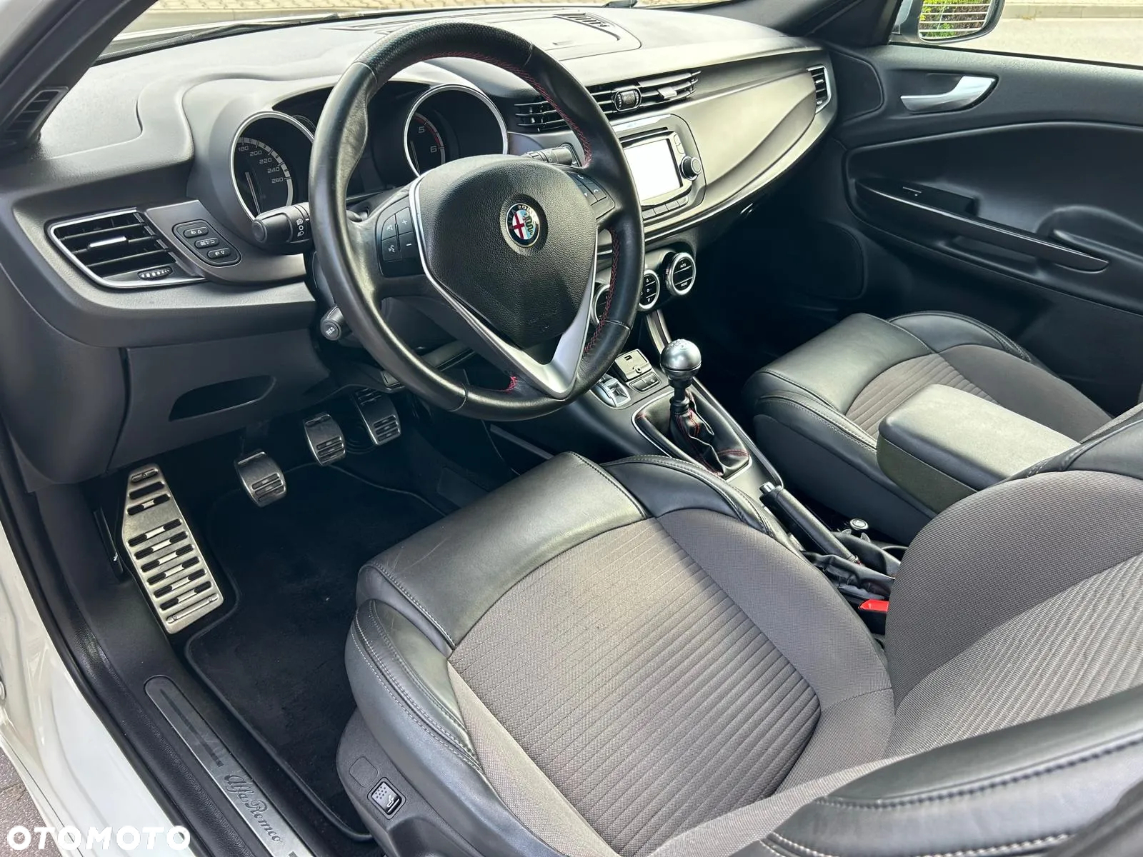 Alfa Romeo Giulietta - 24