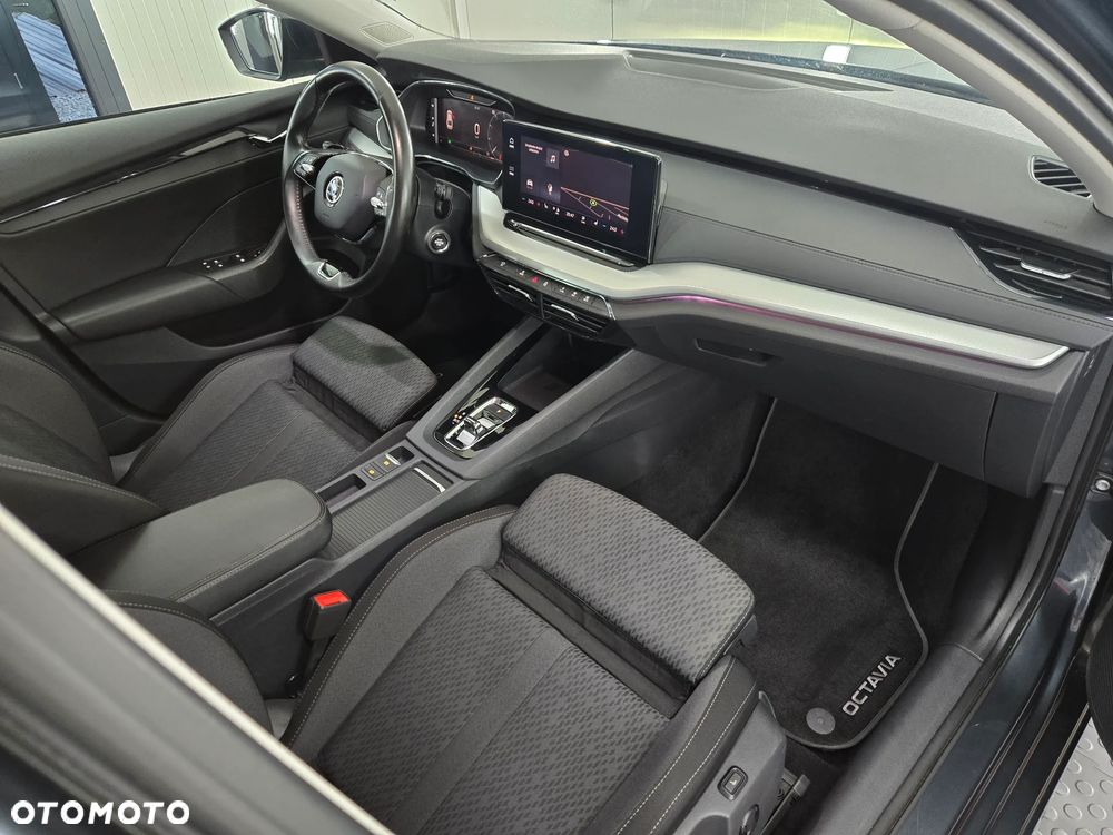 Skoda Octavia 2.0 TDI DSG Clever - 5