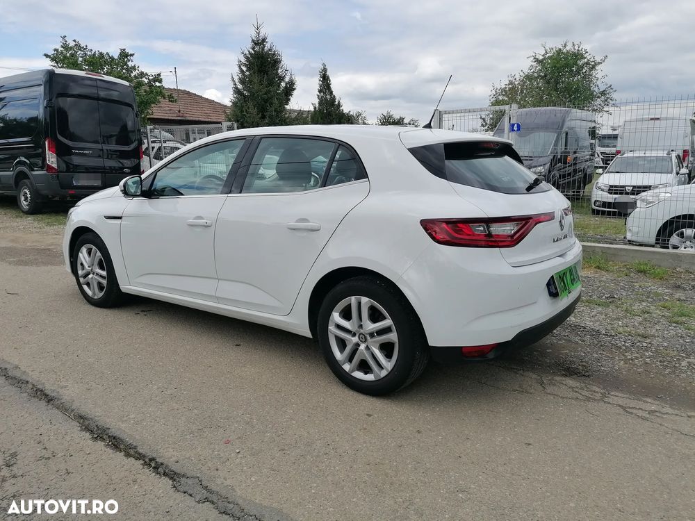 Renault Megane BLUE dCi Zen - 5