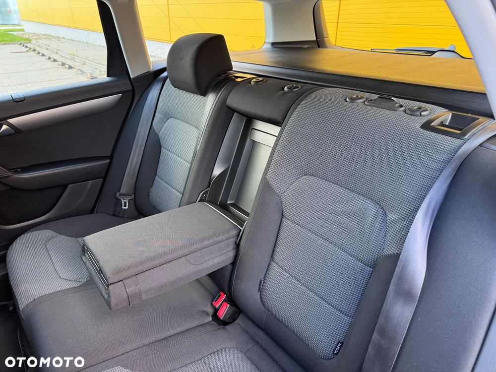 Volkswagen Passat Variant 2.0 TDI Comfortline - 36