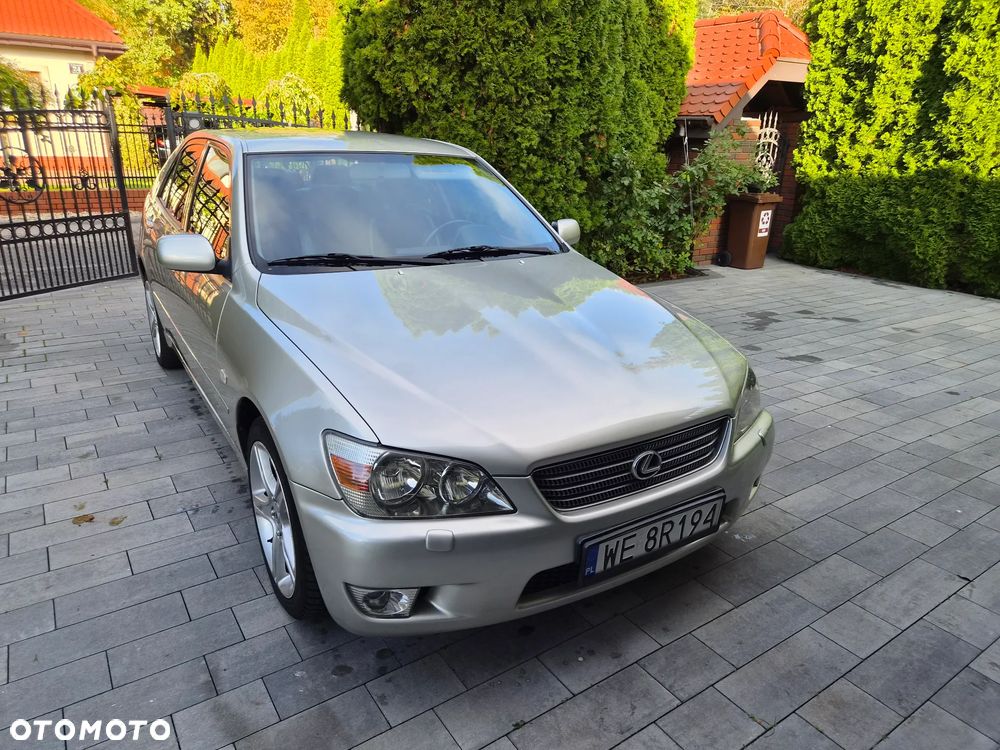 Lexus IS - 3