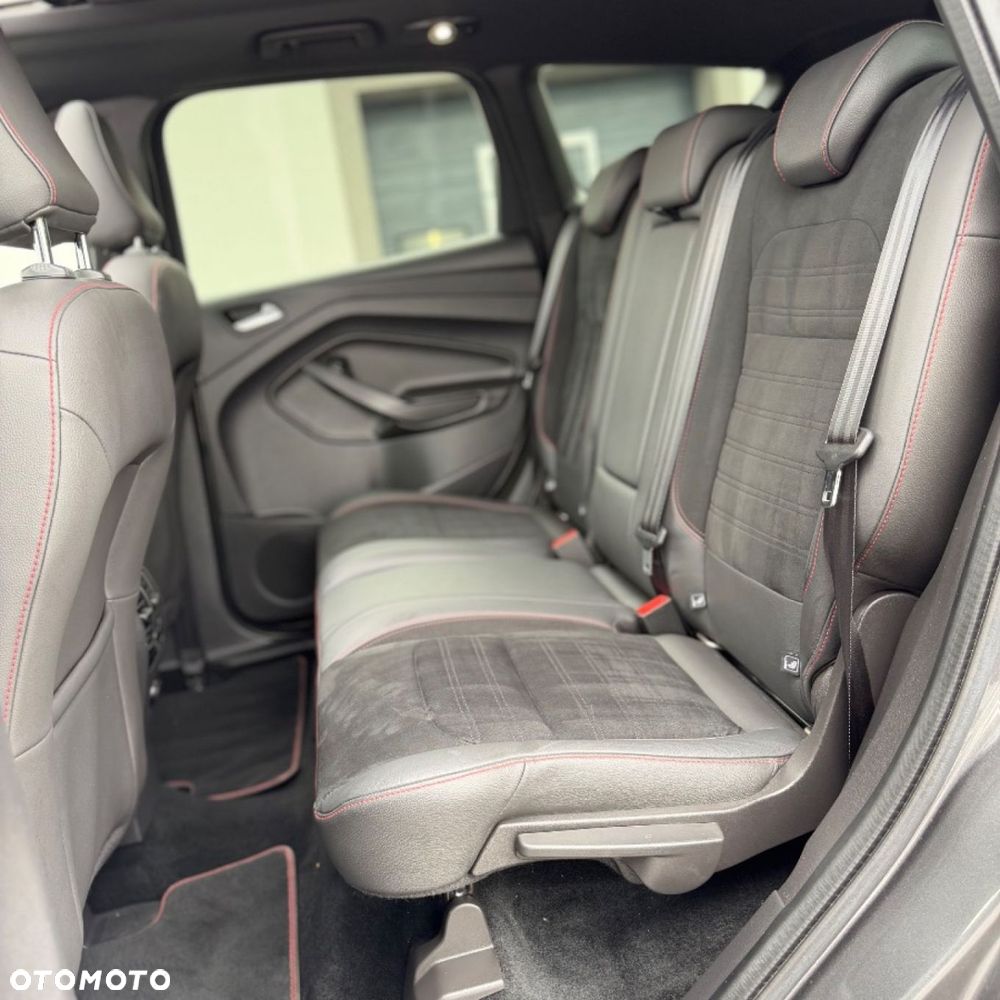 Ford Kuga - 37