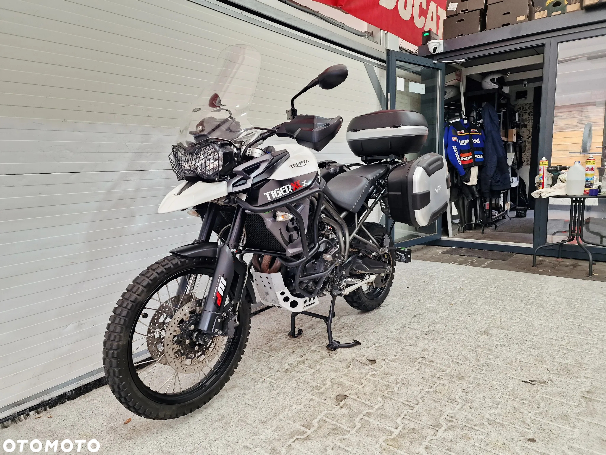 Triumph Tiger - 2