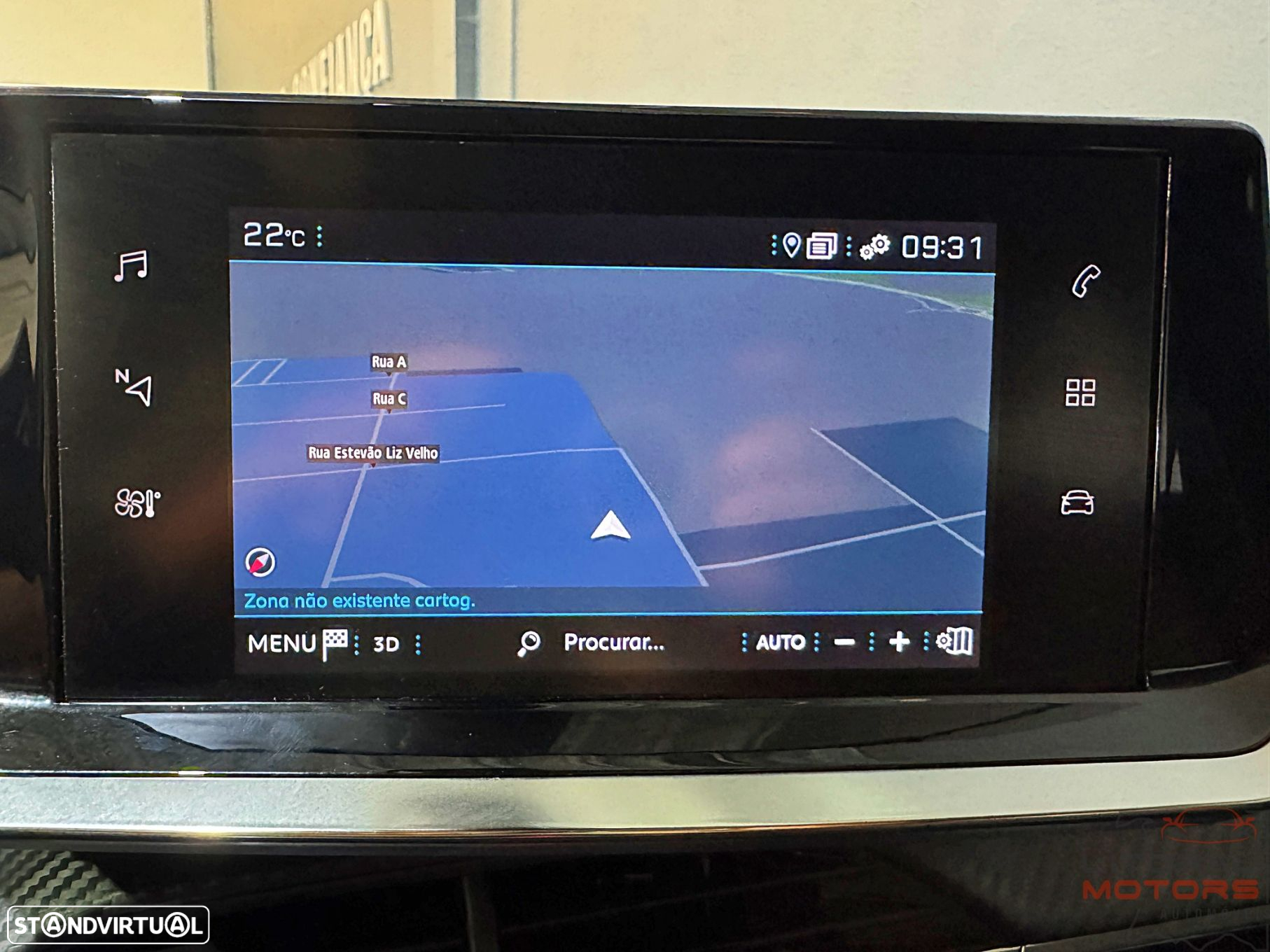 Peugeot 2008 1.2 PureTech Allure Pack - 28