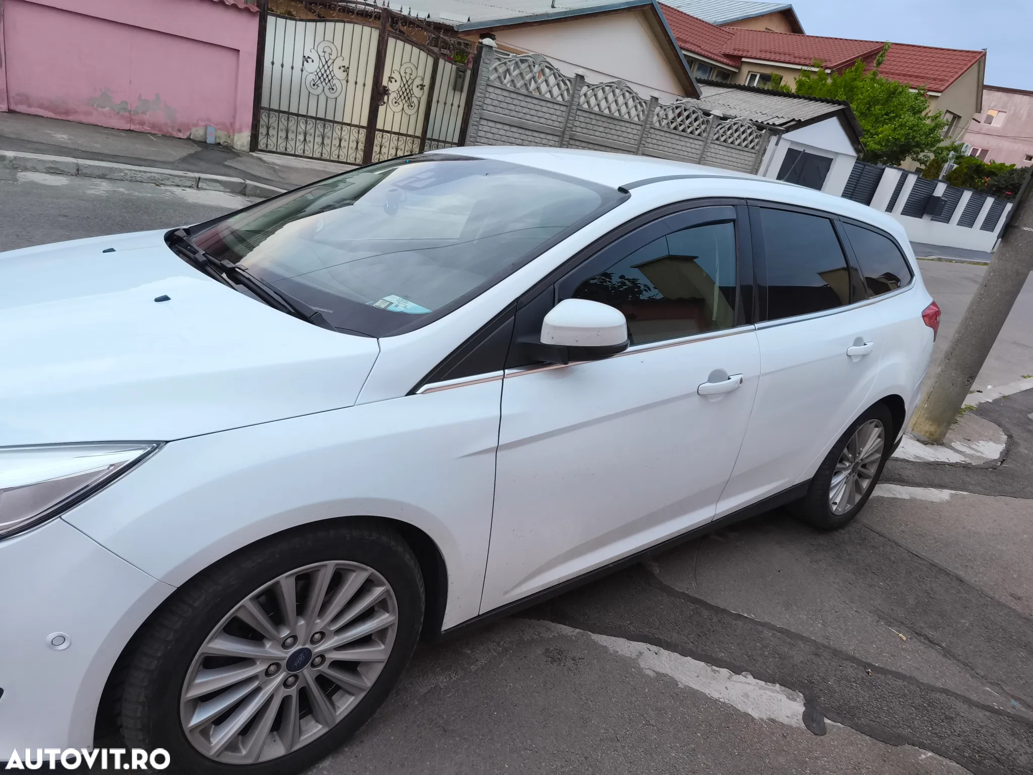 Ford Focus 1.5 Ecoboost Titanium - 4