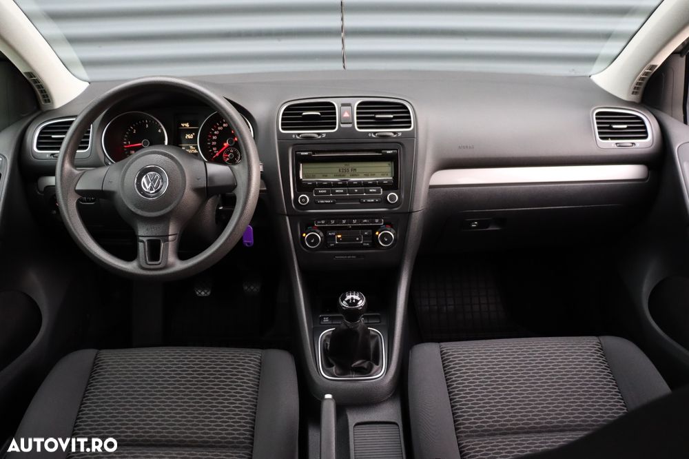 Volkswagen Golf 1.6 TDI DPF BlueMotion Technology Trendline - 10