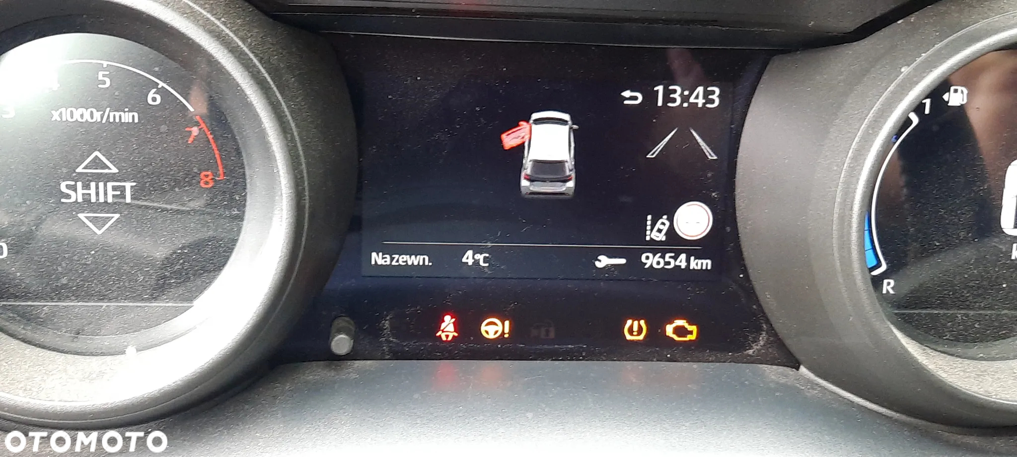 Toyota Yaris - 12