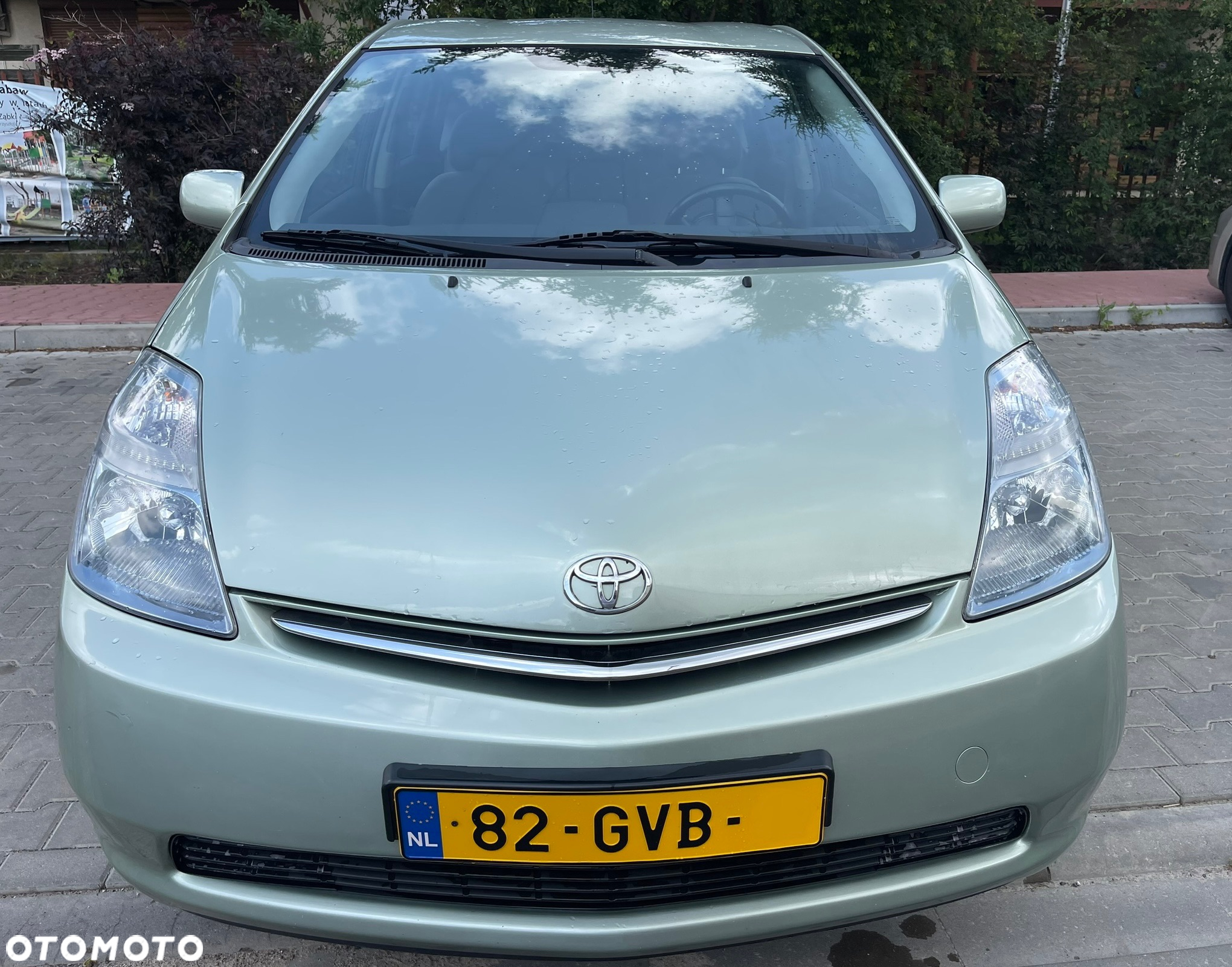 Toyota Prius 1.5 VVT-i Sol - 2
