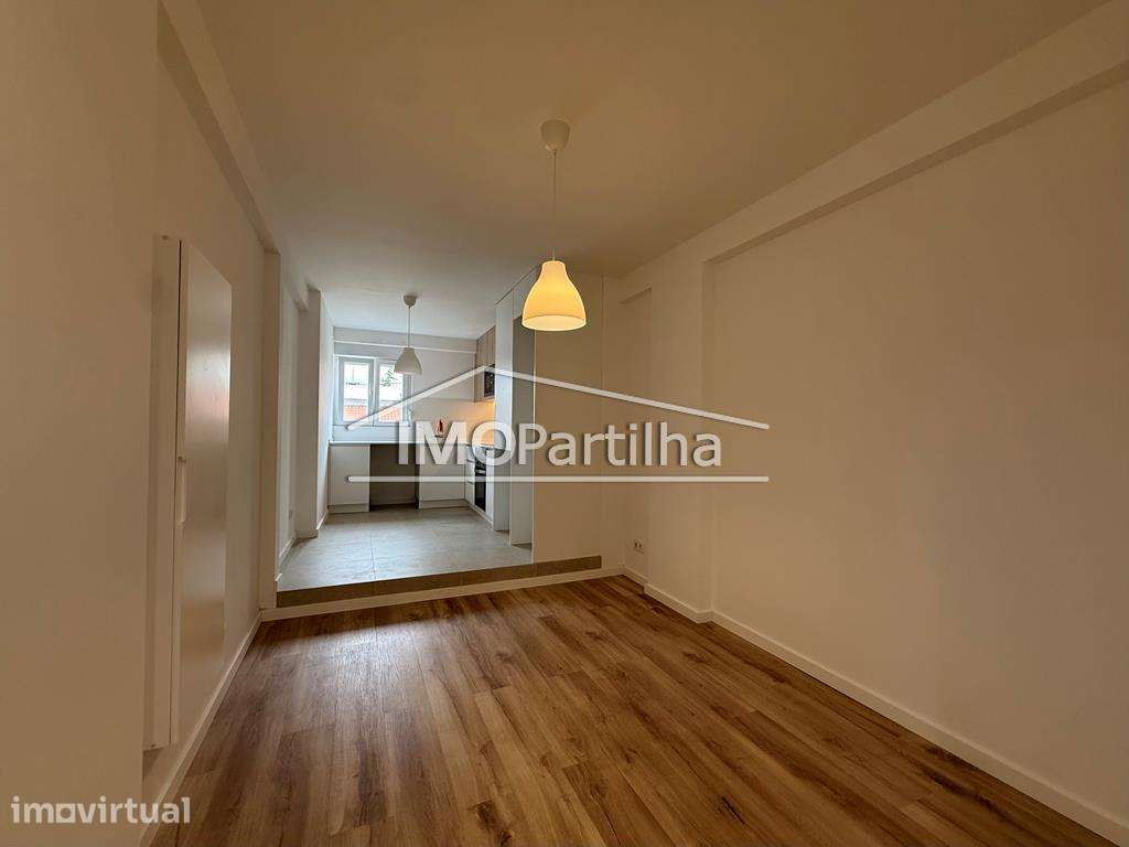 Apartamento T1
Reboleira - Amadora - Grande imagem: 3/10