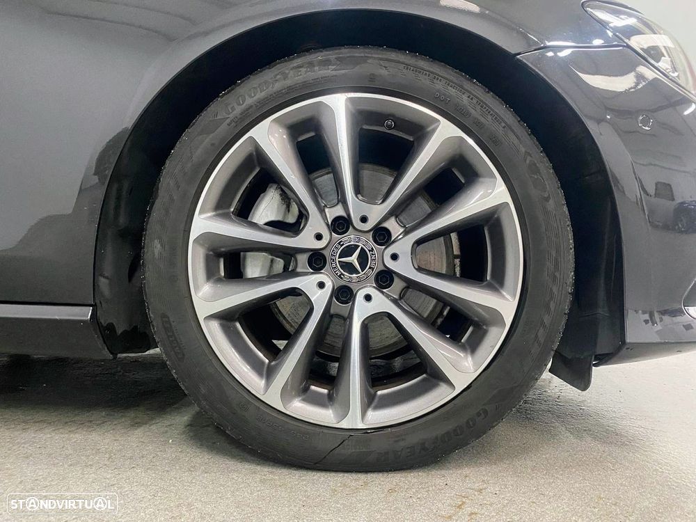 Mercedes-Benz E 220 d Exclusive Line 7L - 34