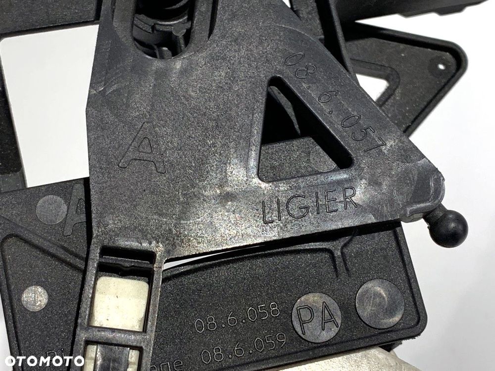 PANEL STEROWANIA NAWIEWU  LIGIER XTOO (LXT) 2005 - 2012 0.5 4 kW [5 KM] olej napędowy 2005 - 2012 - 5