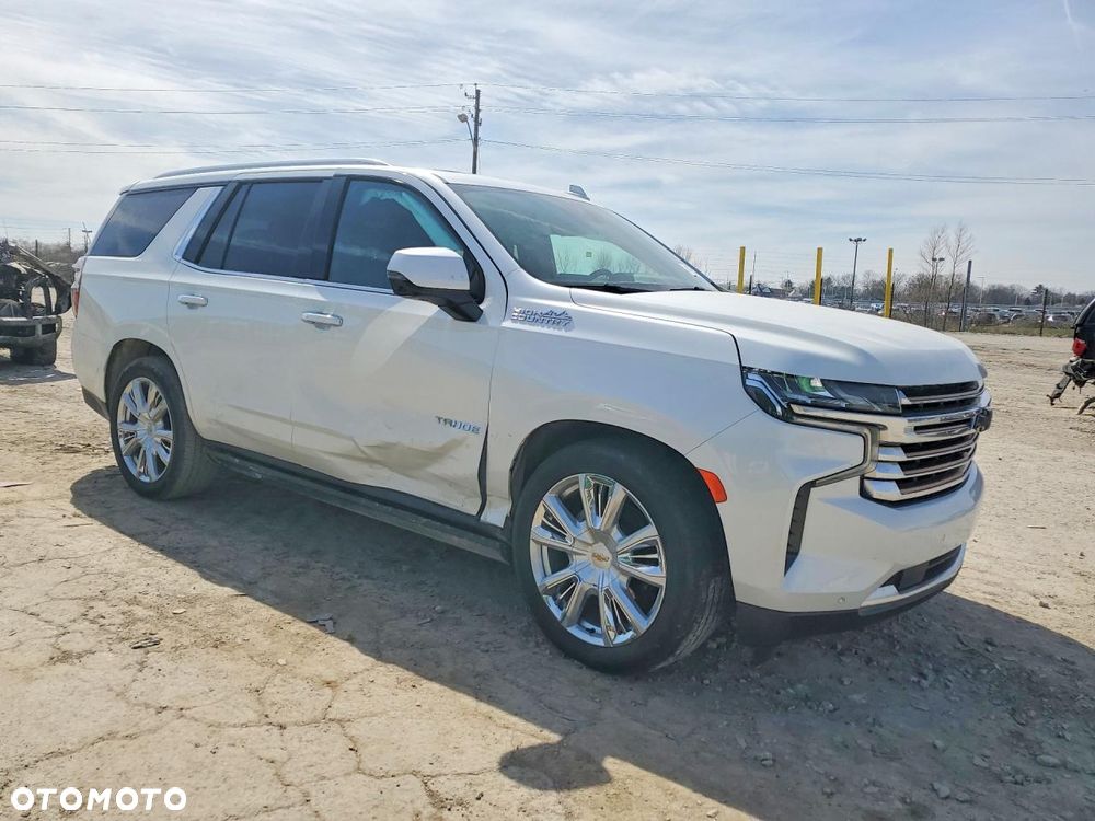 Chevrolet Tahoe - 3