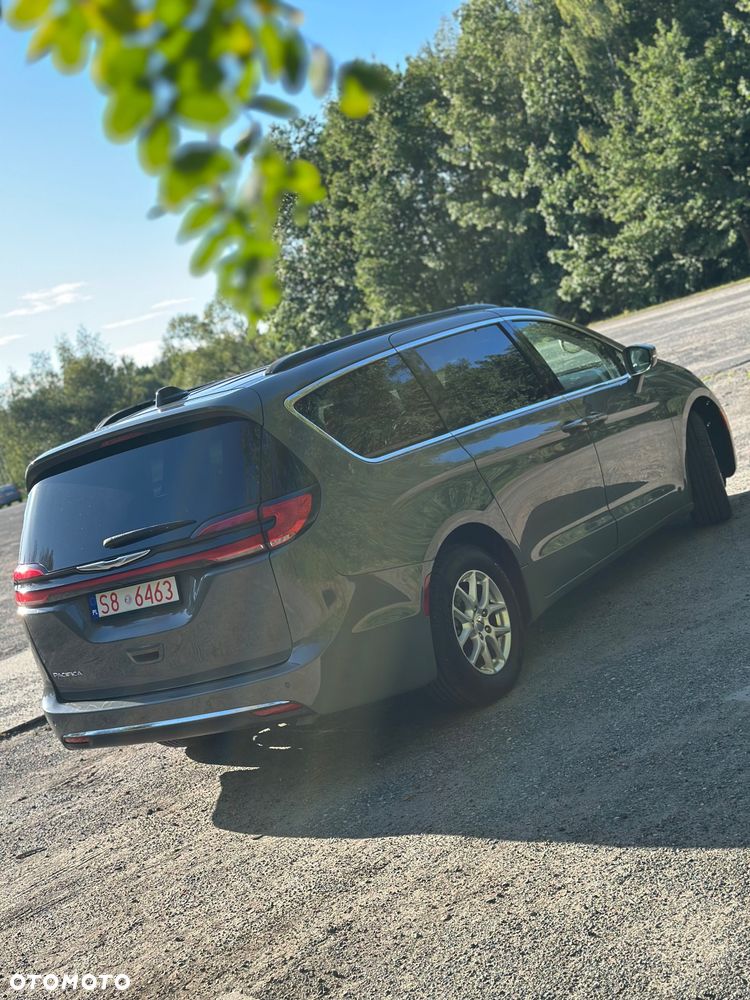 Chrysler Pacifica - 10