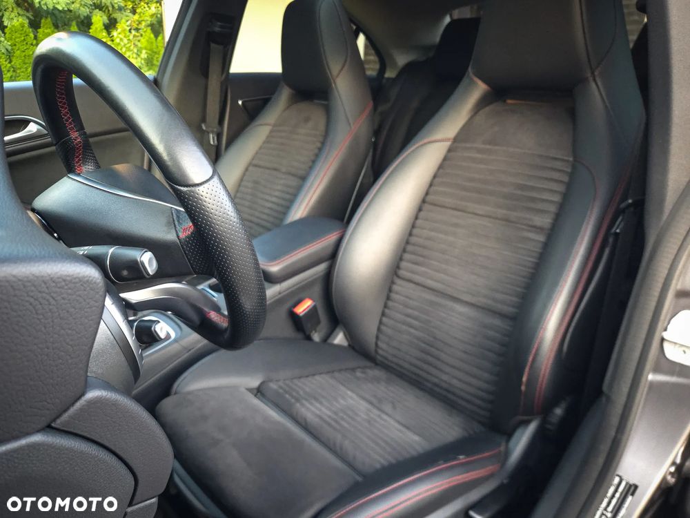 Mercedes-Benz CLA 180 (CDI) d AMG Line - 22